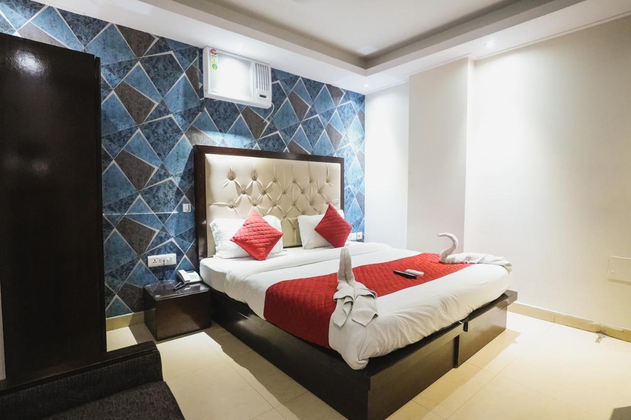 Hotel B Continental Delhi  Luaran gambar