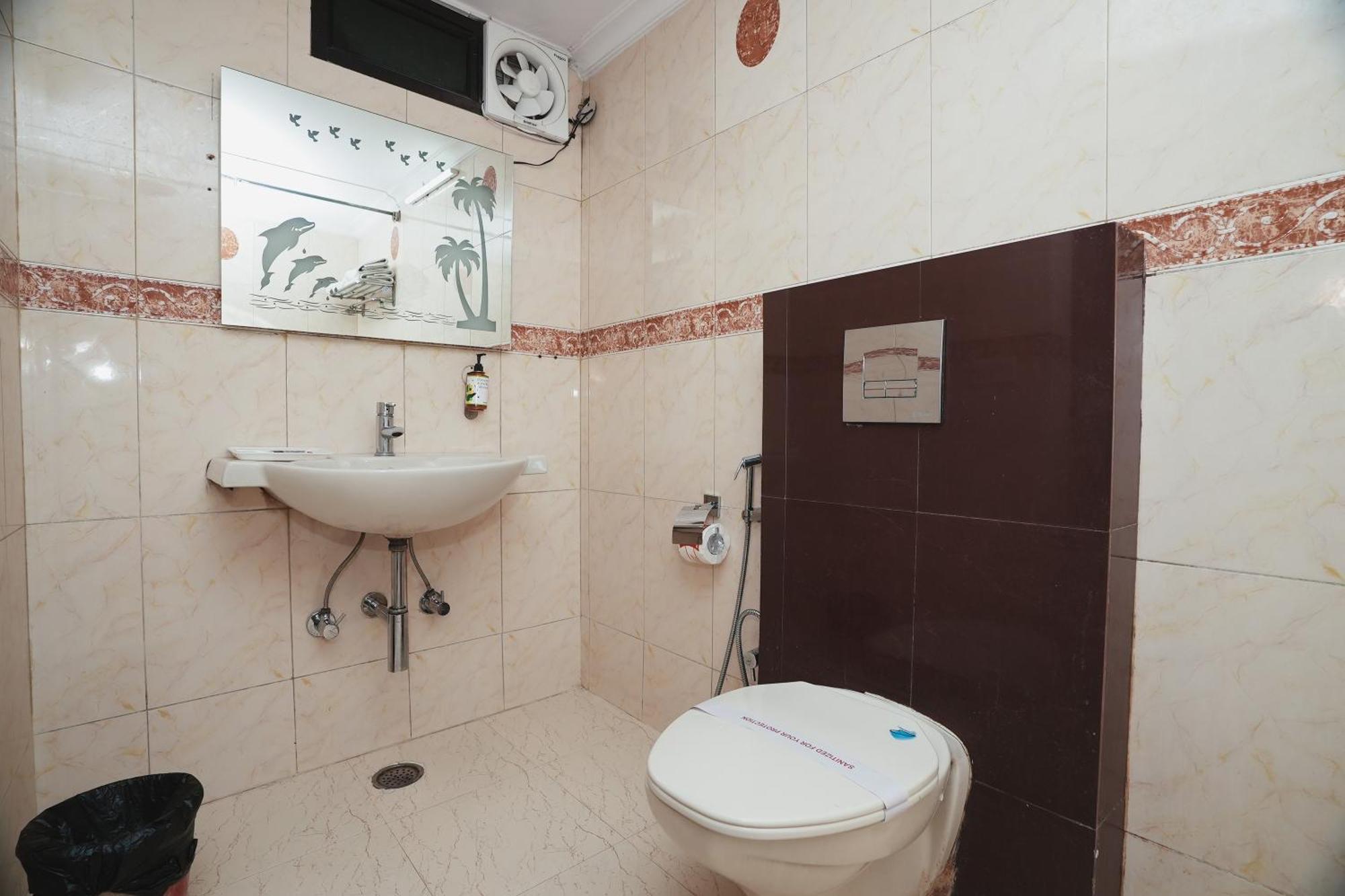 Hotel B Continental Delhi  Luaran gambar
