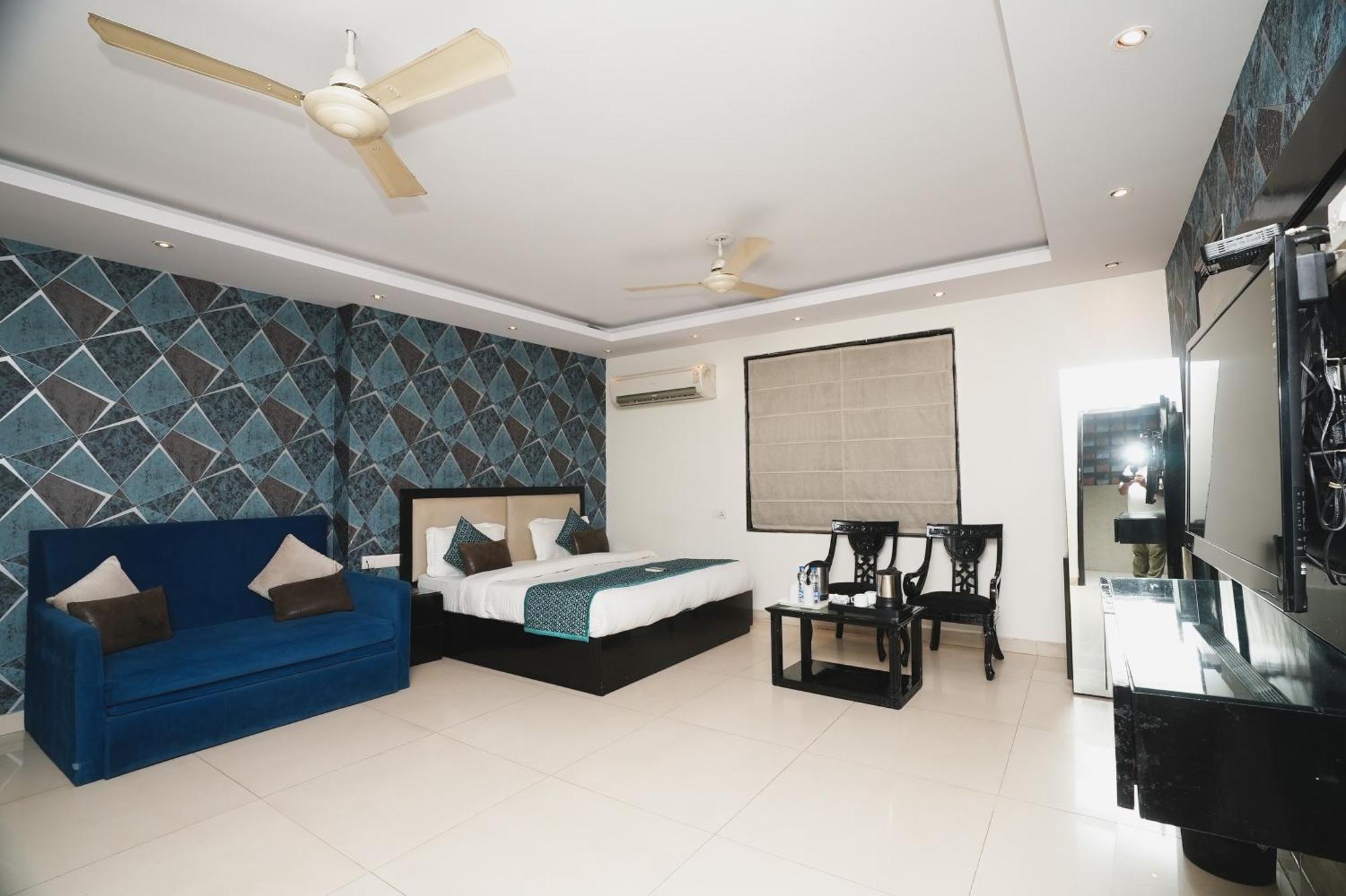 Hotel B Continental Delhi  Luaran gambar