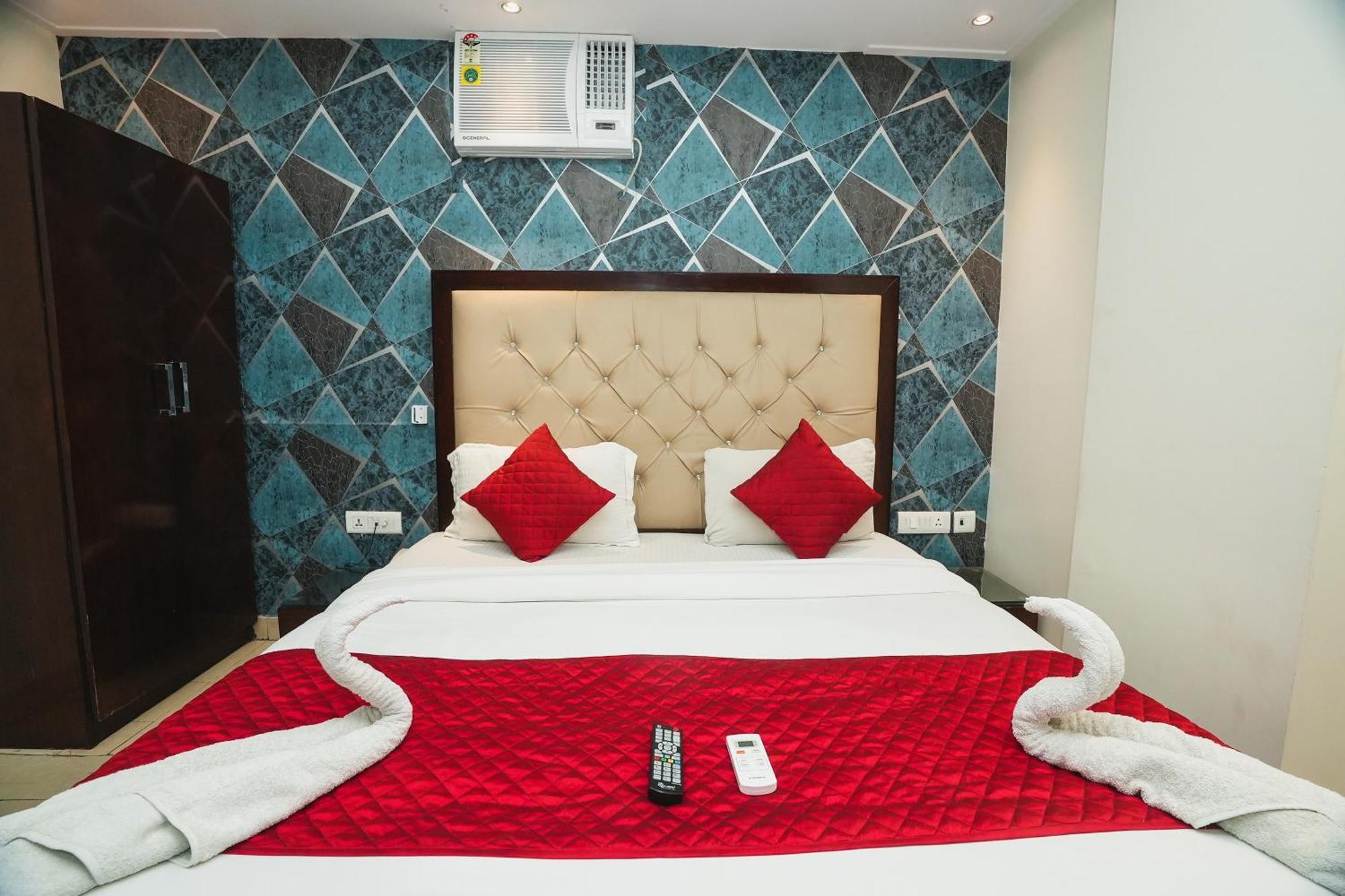 Hotel B Continental Delhi  Luaran gambar