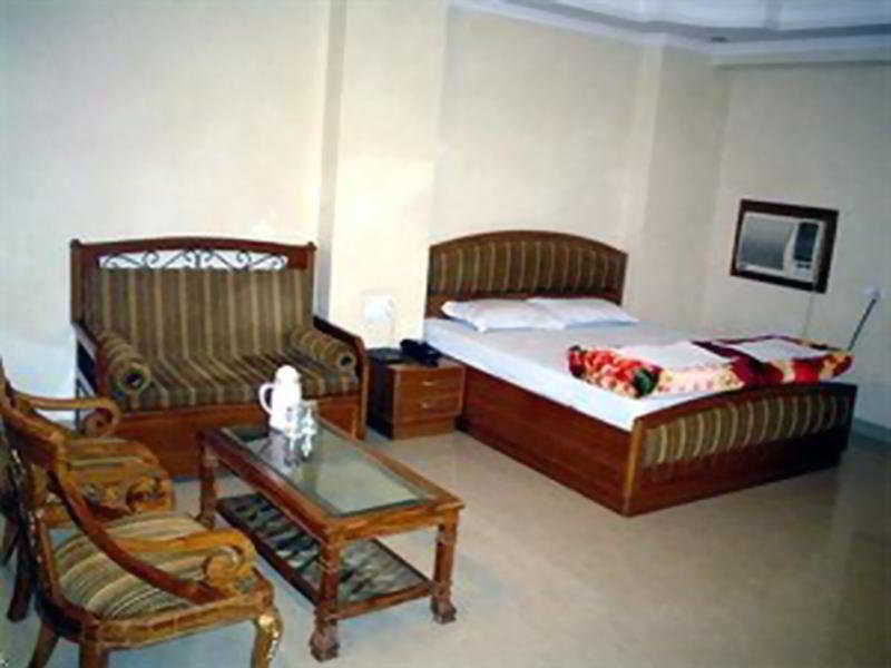 Hotel B Continental Delhi  Bilik gambar