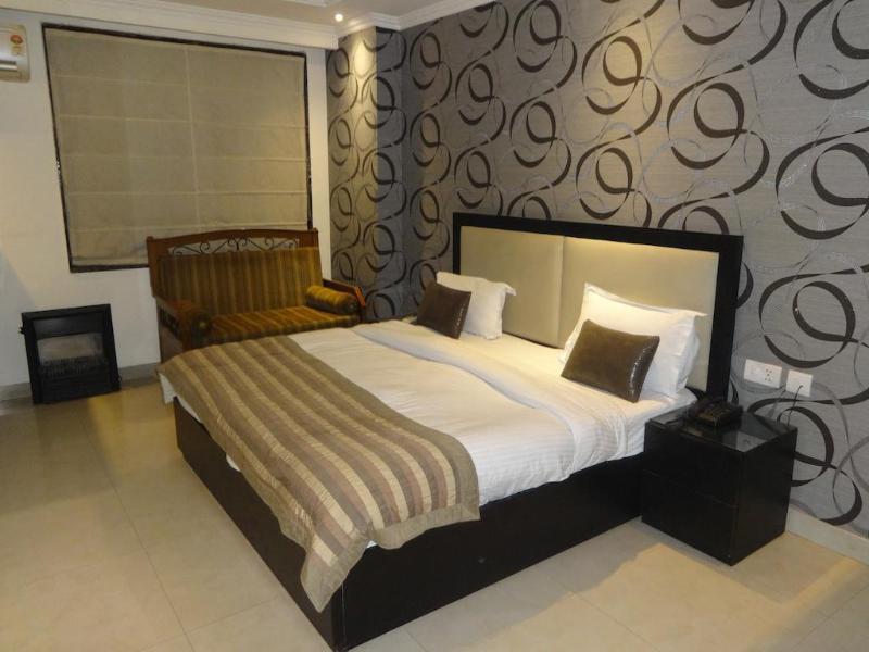 Hotel B Continental Delhi  Luaran gambar